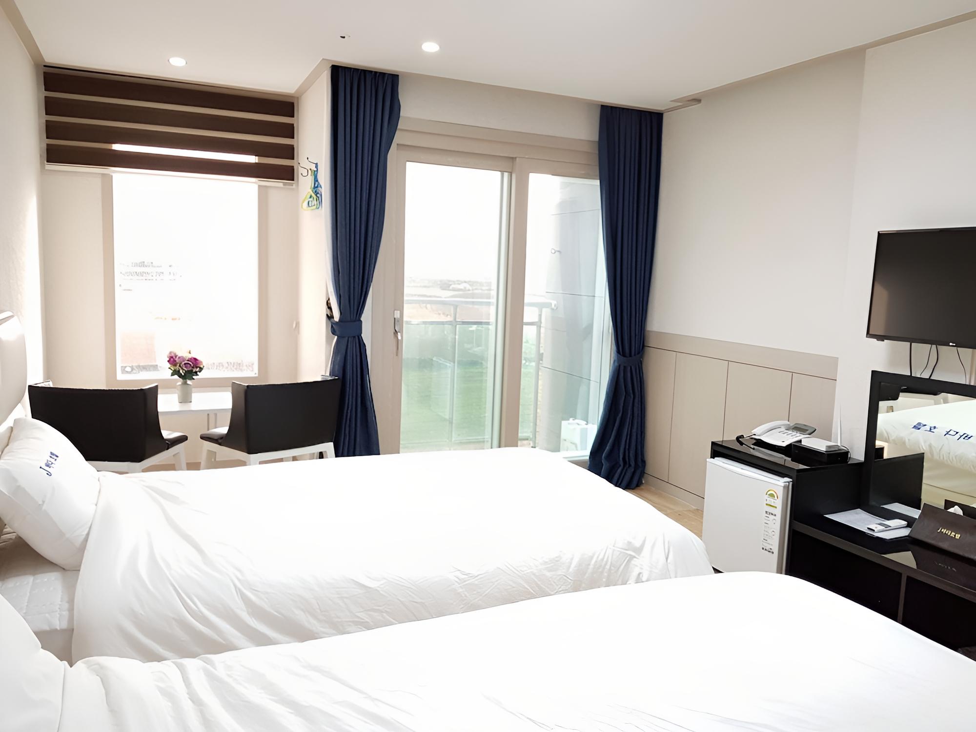 Jeju The Four Hills Hotel