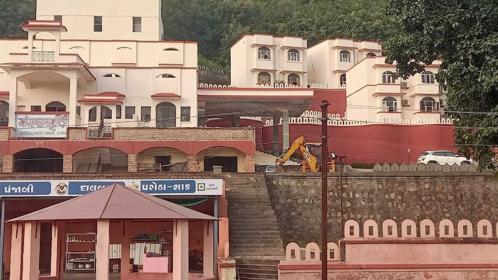 Mangal Murti Hotels Pvt. Ltd.