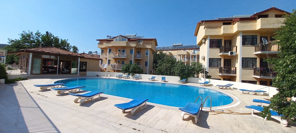 Mediterranean Apart Otel - Image 44