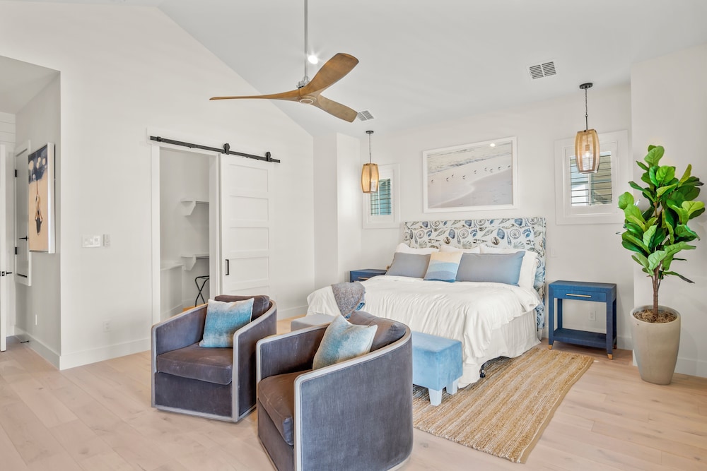 Beach Blue 227 LAU