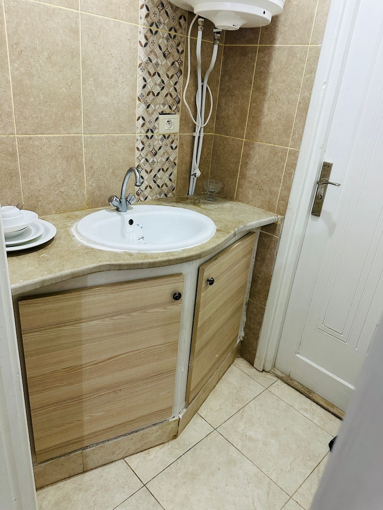 Charming 2-bedroom Apartment in Sidi Bouzid Essafir Residence - A