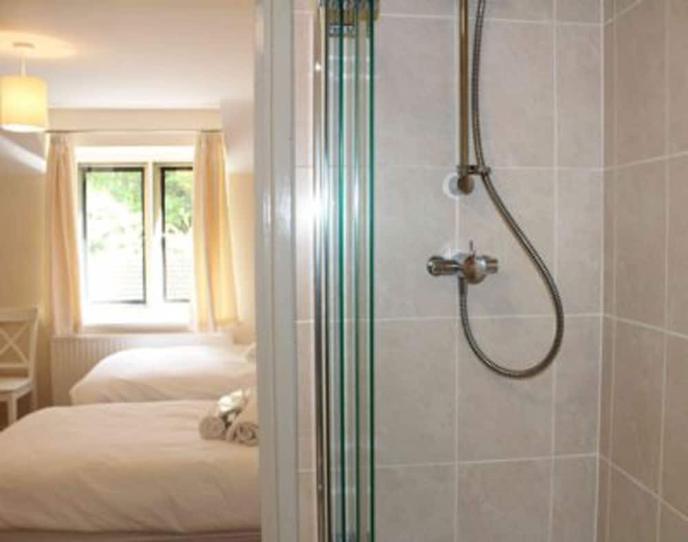 Stroud Vacations - Cotswolds Valleys Accommodation Springfl - Property Image 17