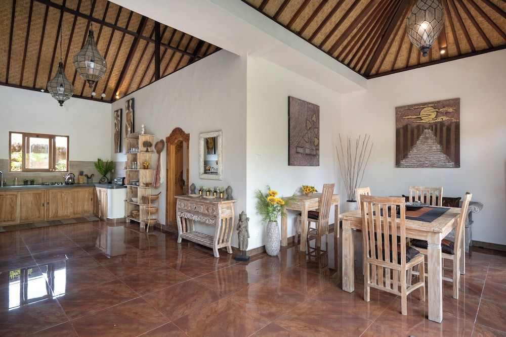 Genie Private Villa by Travellink Bali