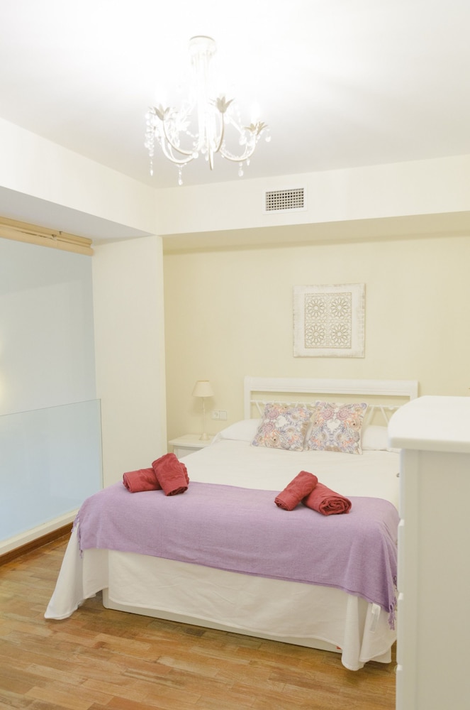 Espectacular Duplex Altos de Santa Ana view 3