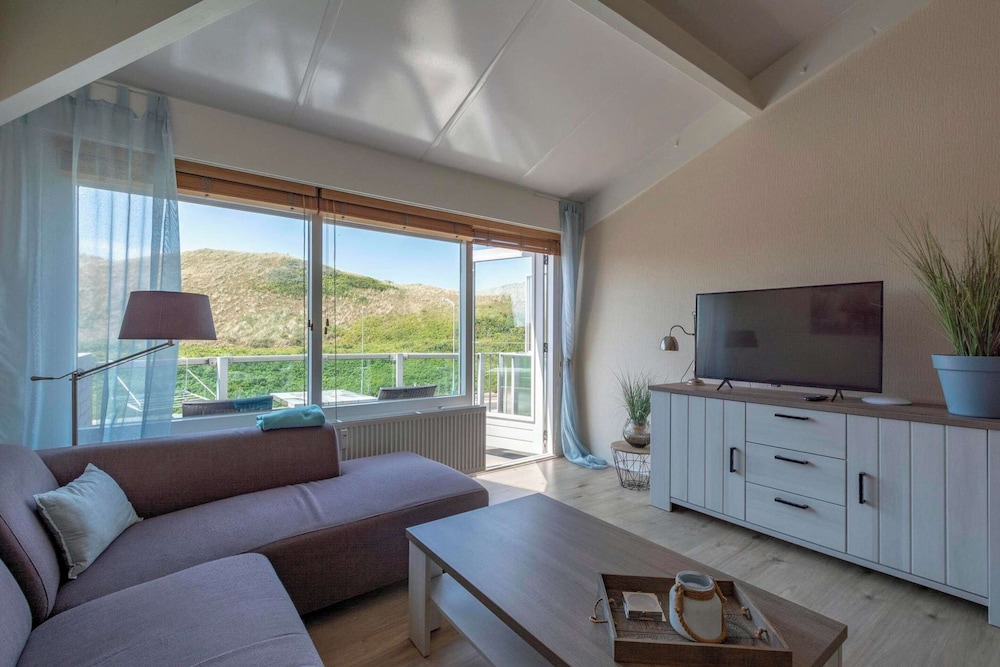 Beach Lodge in Callantsoog Near Dunes