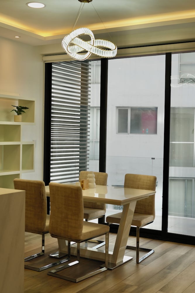 Apartments in Cumbaya near Airport