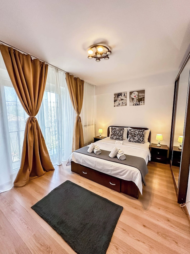 Sunrise Apartments City Center