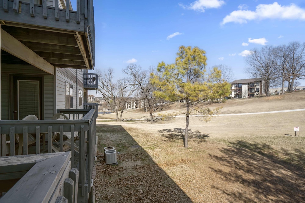 Fairway View Duo Stay for 12!
