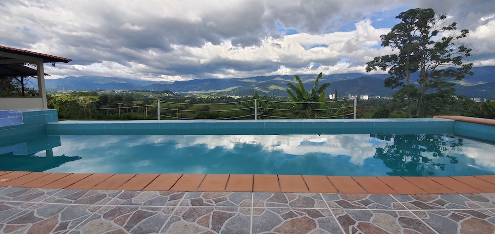 Villa Alejos
