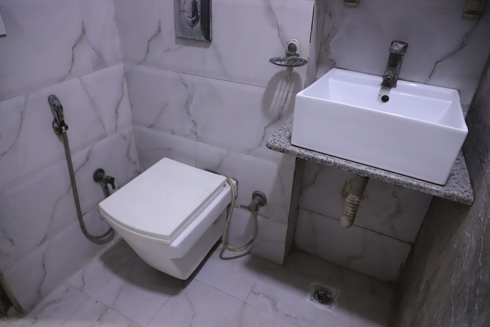 Mauryan Elite Hotel Lajpat Nager