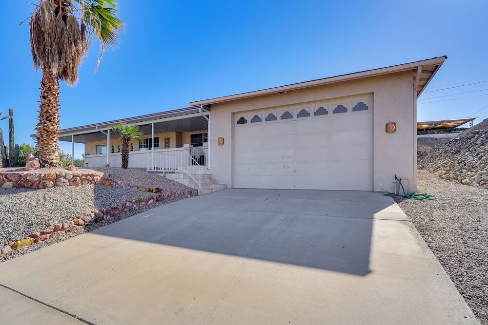 3 Mi to Water: Lake Havasu City Family Home!