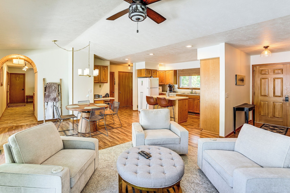 Waterfront Home on Duck Lake: 8 Mi to State Park!