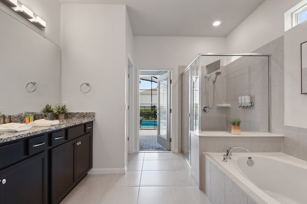 Luxury Stay: Pool, Games, Themed Rooms