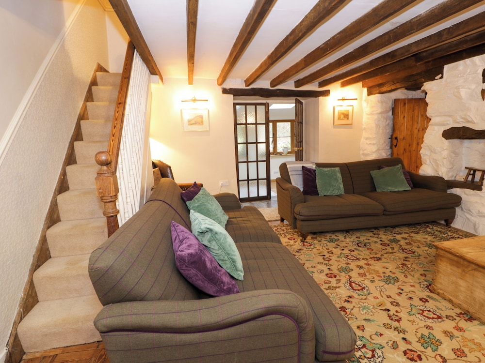Glandwr Cottage