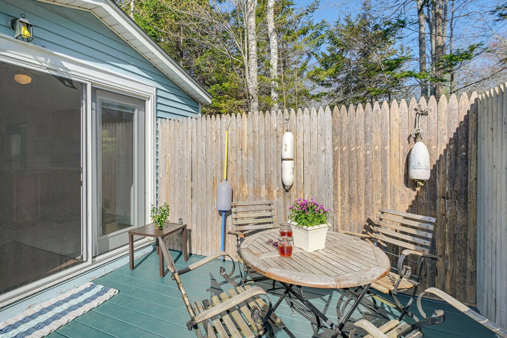 13 Mi to Acadia: Artistic Retreat in Nature