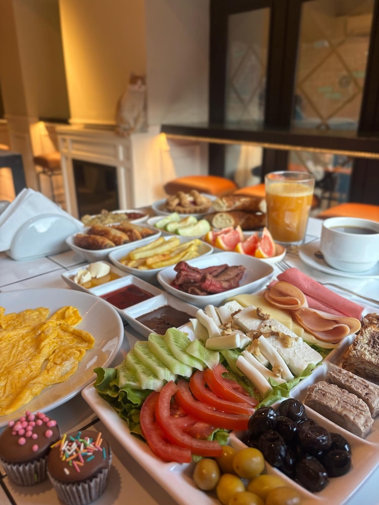Emily Taksim Hotel