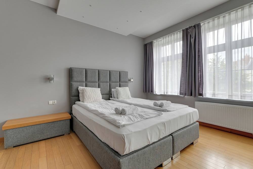 Tobiasza Residence by Grand Apartments