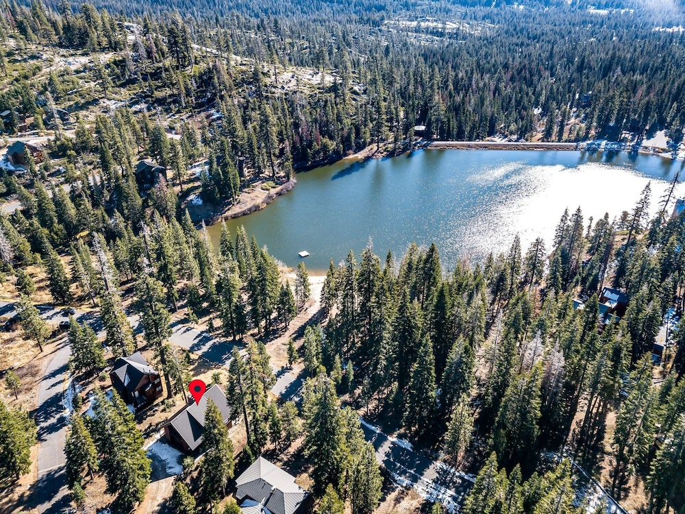 Overlooking Beautiful Bear Lake VH#318 by Bear Valley Vacation Rentals view 5