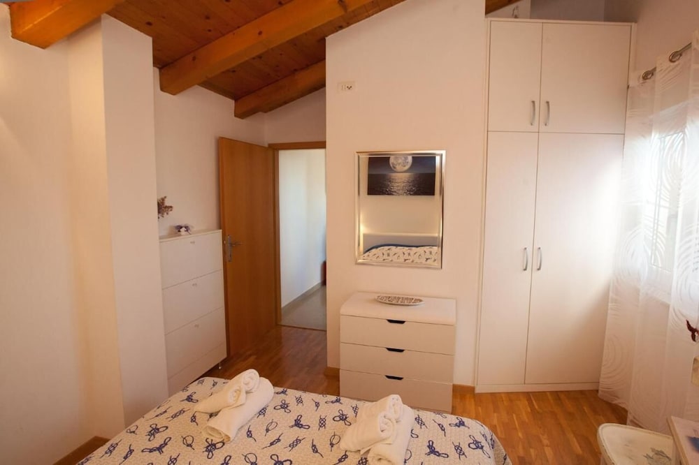Sea View Apartment Milly, Nearby Beach Jaz view 2
