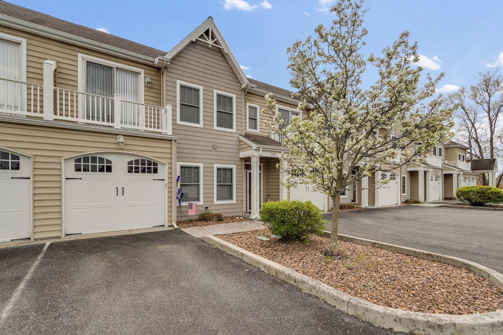 Smithfield Court 2 #102