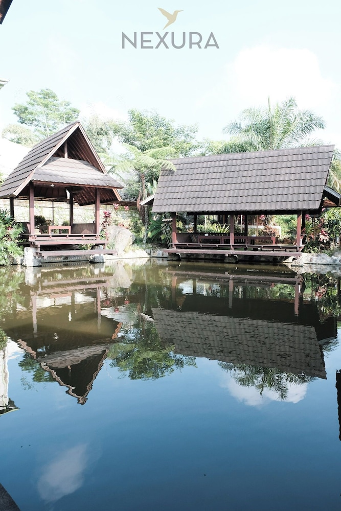 Jambu Klutuk Resort
