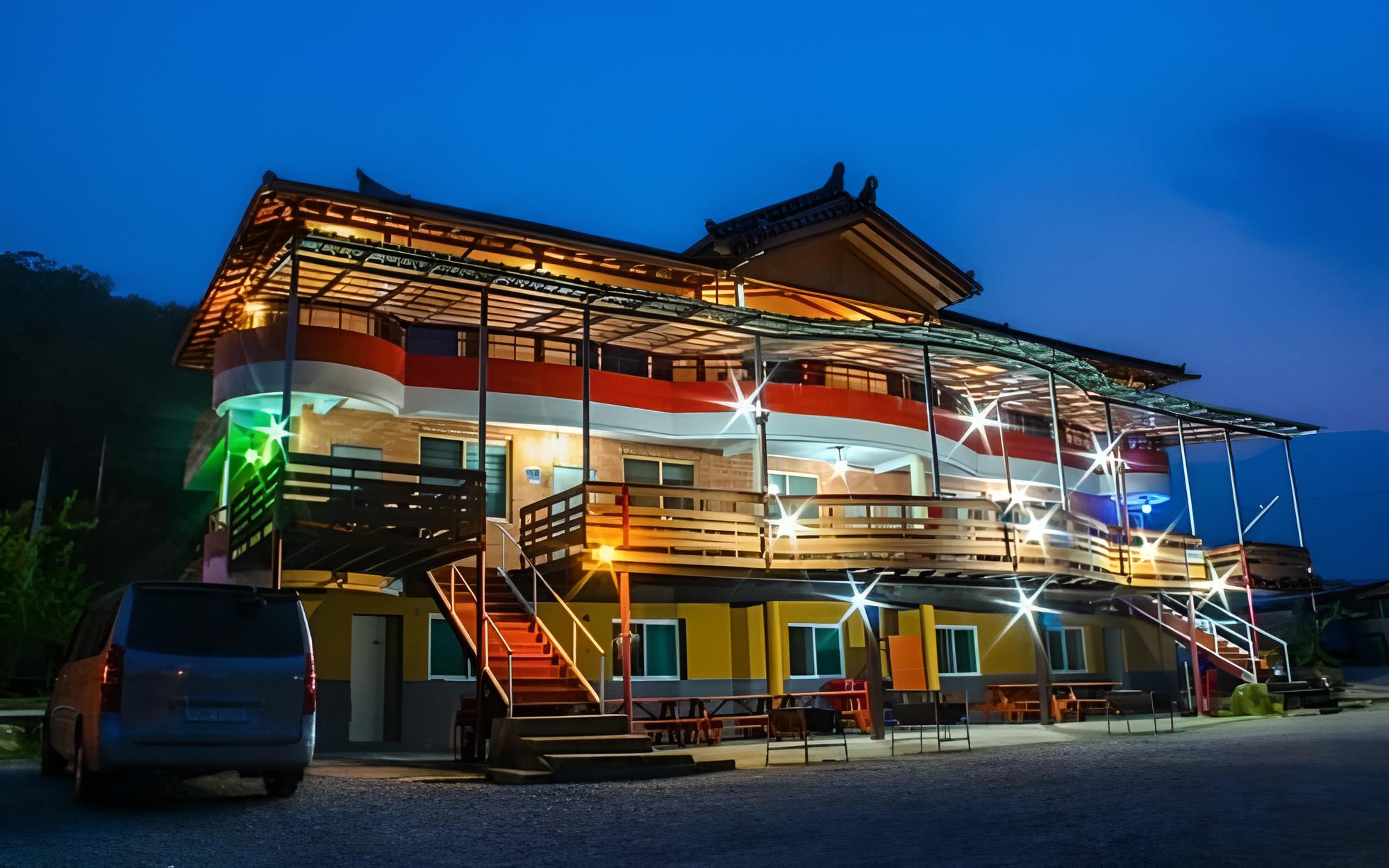 Chuncheon River Rail Pension view 3