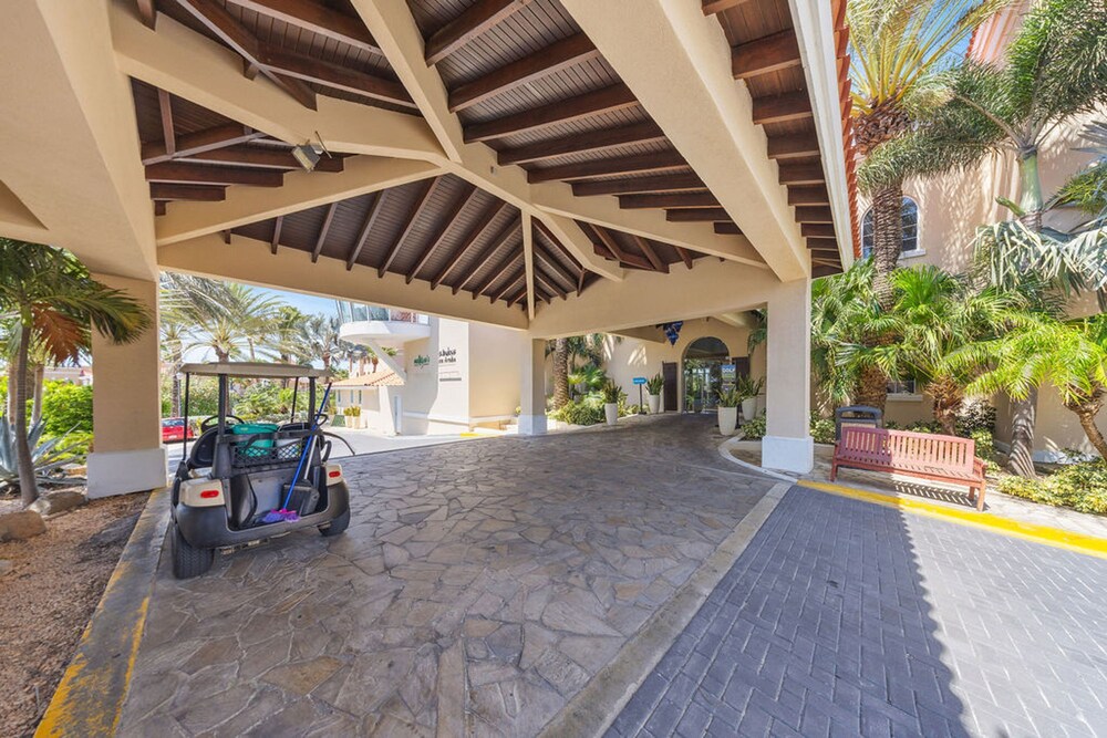 Private Jacuzzi Resort Amenities Close 2 Beach