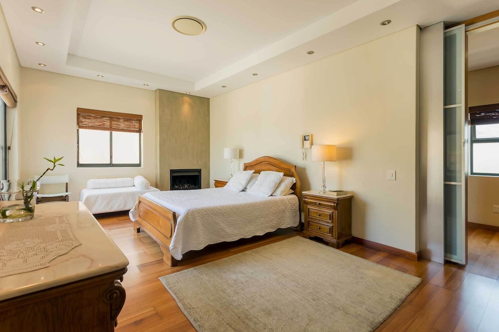 Home Away From Home on a Secure Golf Estate, Situated Next to the Ocean and Golf view 2