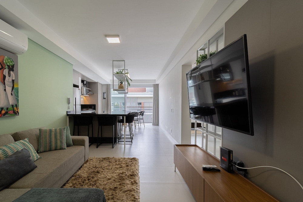 Modern duplex w/jacuzzi 240m beach JRR410