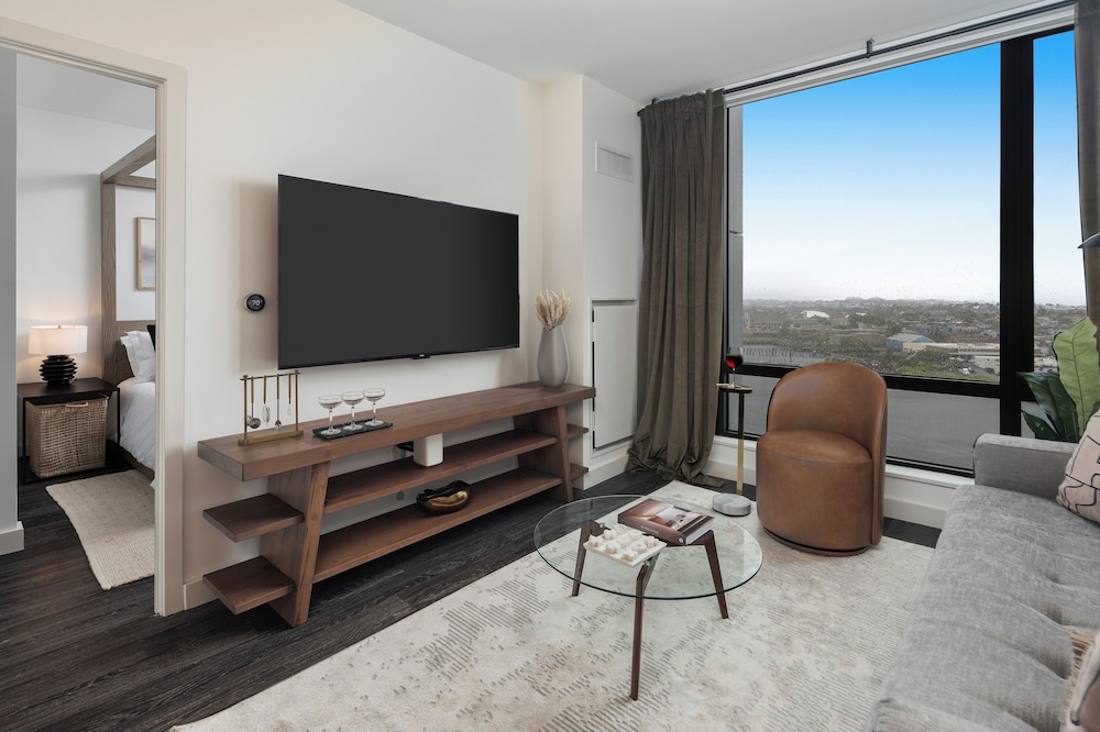 Luxury Apartments by Hyatus Downtown Boston