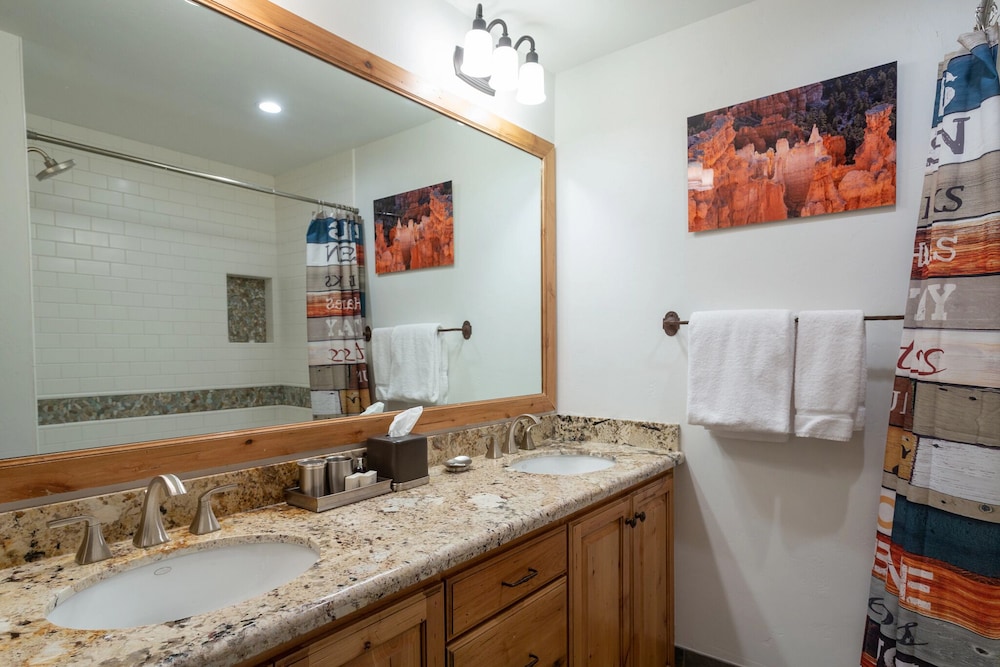 Stag Lodge at Deer Valley Resort - Three Bedroom Residence with Spa #11 3 Condo