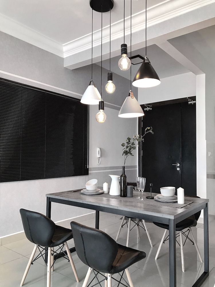 Boulevard Service Apartment KL by Airhost