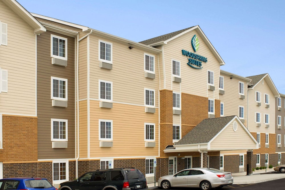 WoodSpring Suites Chicago Romeoville