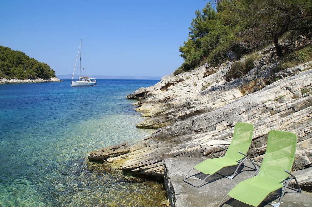 Stone House Oreb en Vela Luka — activities & amenities