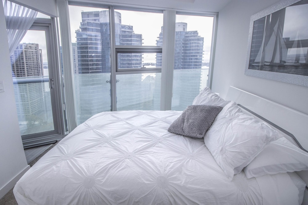 Atlantis Furnished Suites - York Street - Image 2