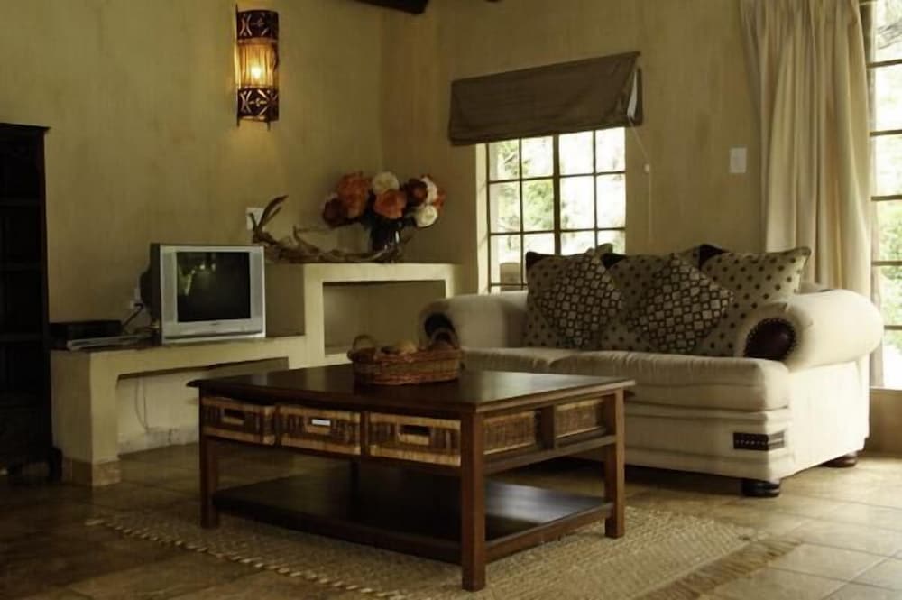 Hippo Pools Resort