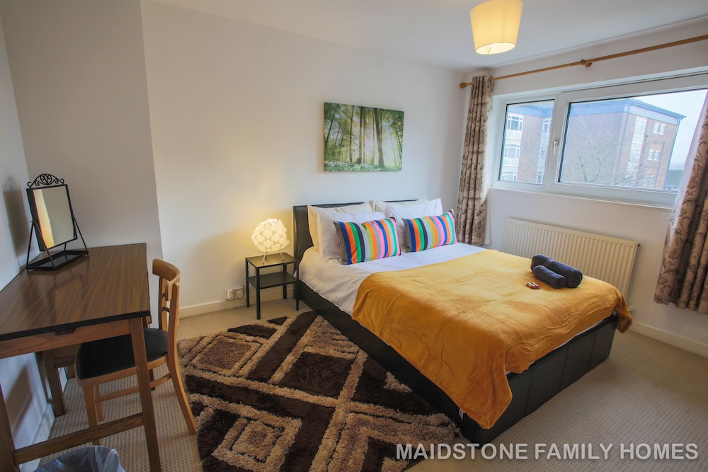 Maidstone Family Homes - Fernhill view 5