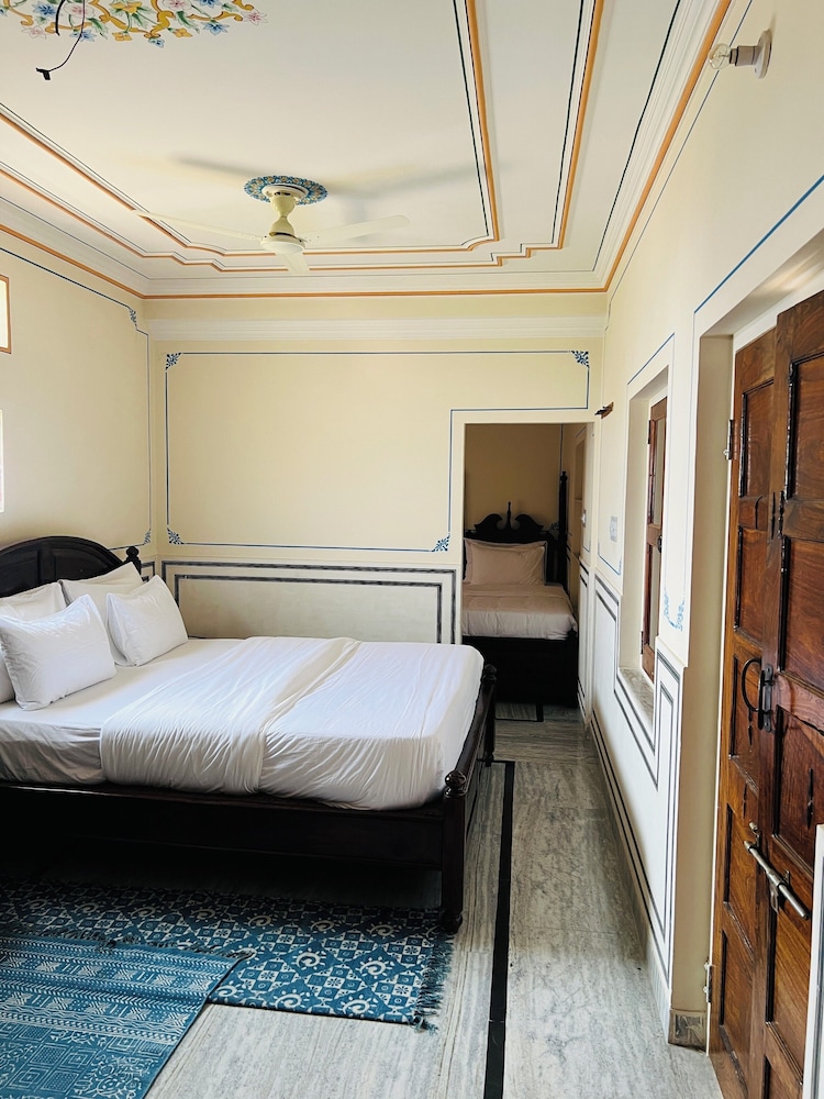 Raghunath Haveli - A Heritage Homestay