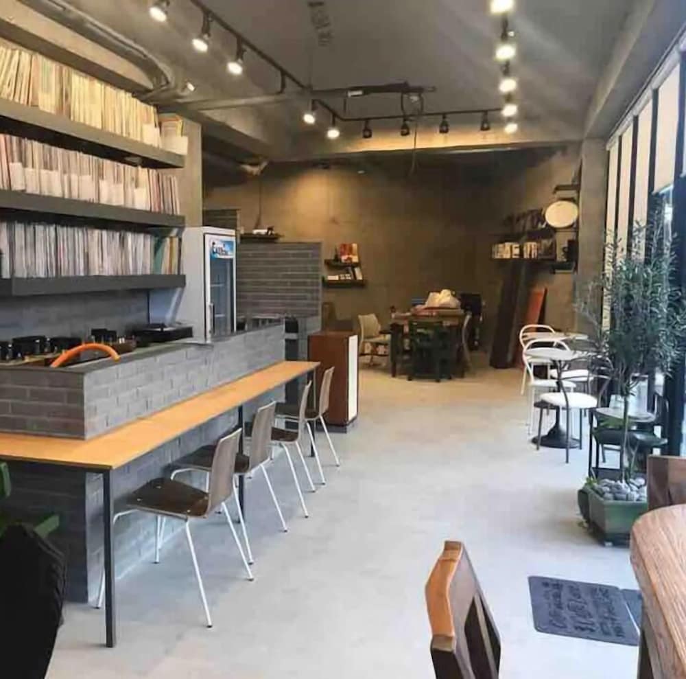 Photo 33