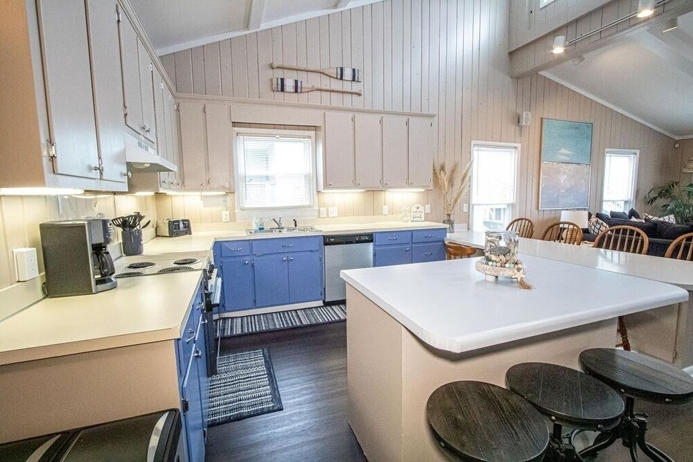 How Sweet The Sound 3 Bedroom Home by RedAwning view 3