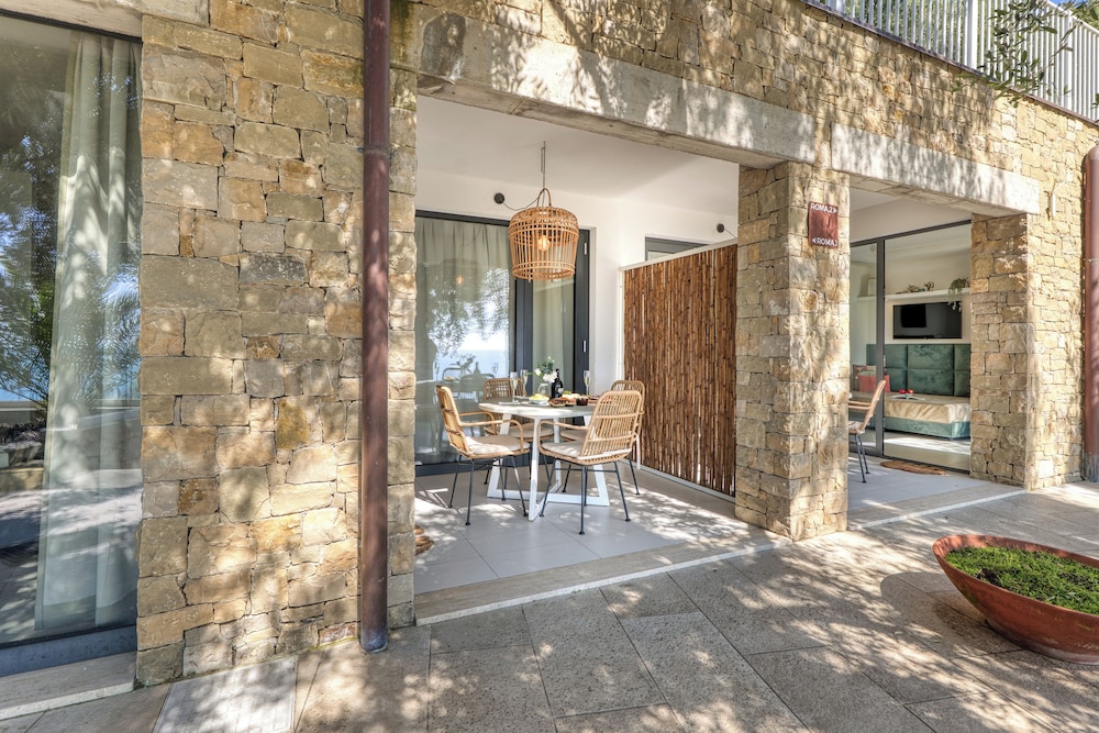Holiday Resort Balzi Rossi