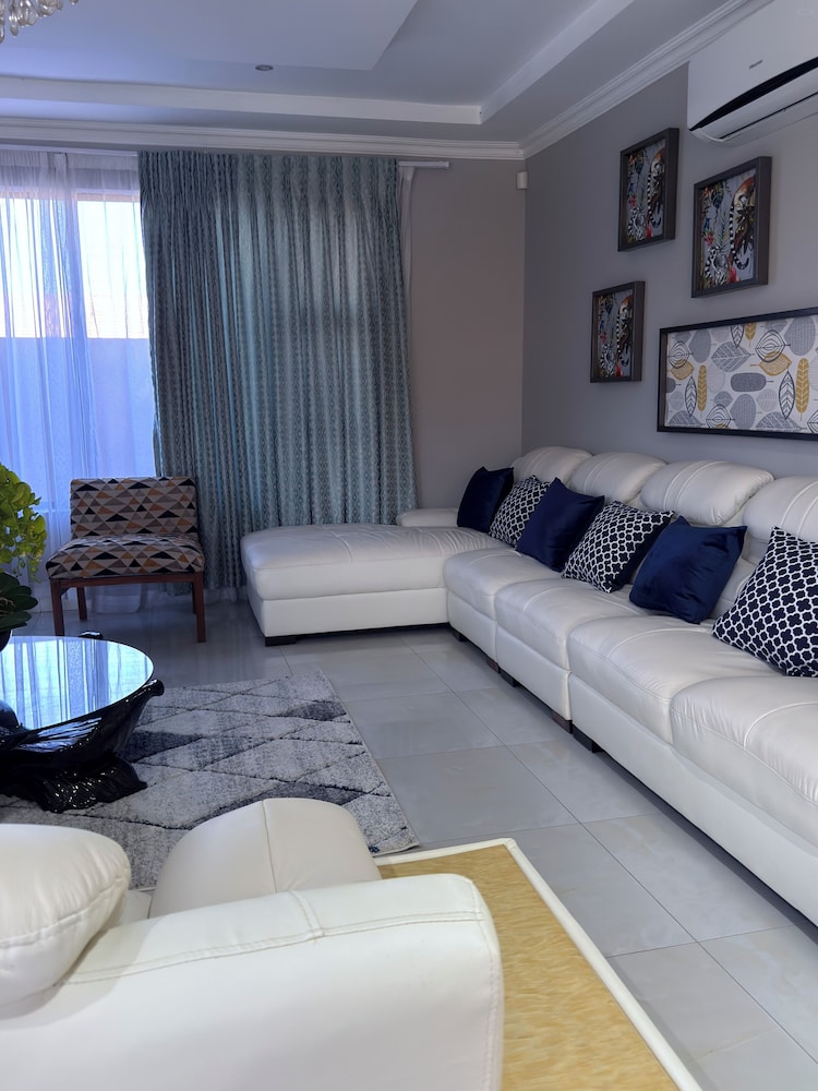 Escapade Lux Guesthouse