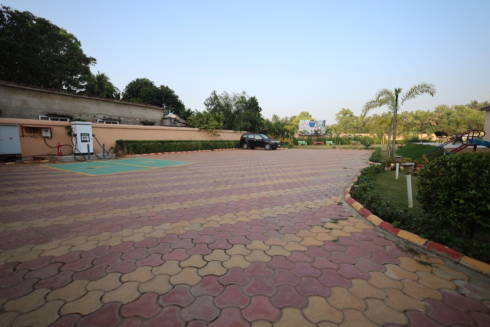 Golden View Resort & Restaurant