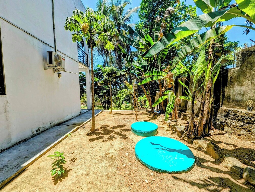 Room in Guest Room - Serene Oasis in Galle - Tranquil Retreat With Breathtaking Views