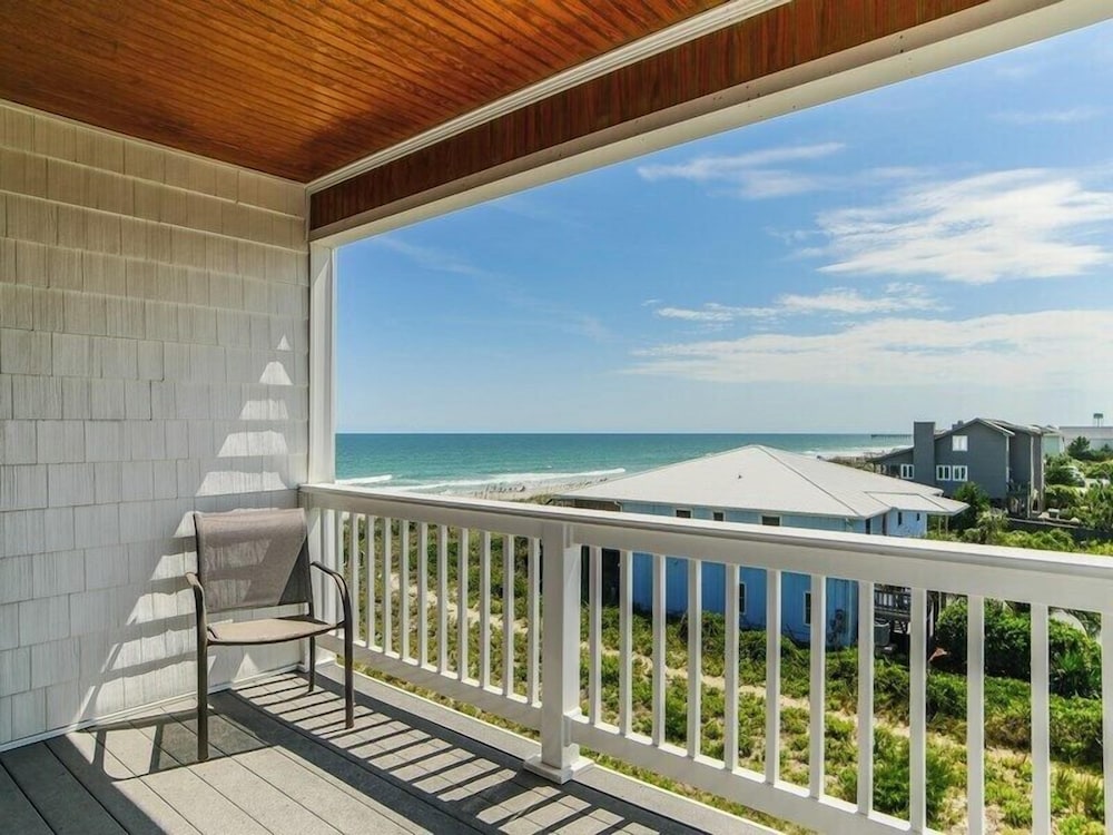 Oceans 111 by Topsail Realty
