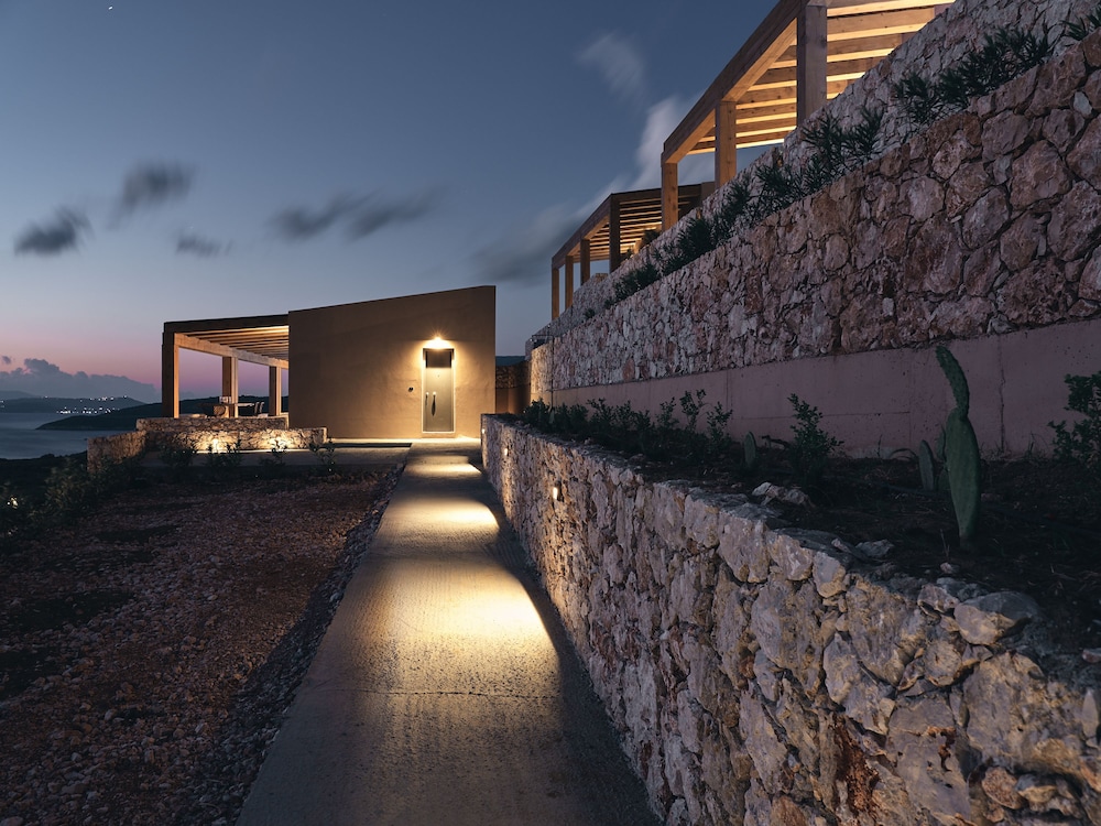 Hotel Vais luxury villas - Image 1