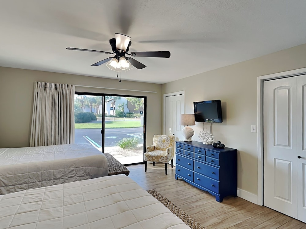 Edgewater Beach & Golf Resort IV by Resort Collection — photo 5
