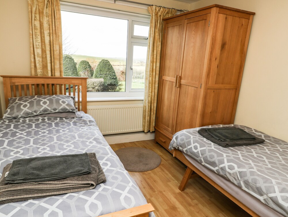 Llys Llywenan