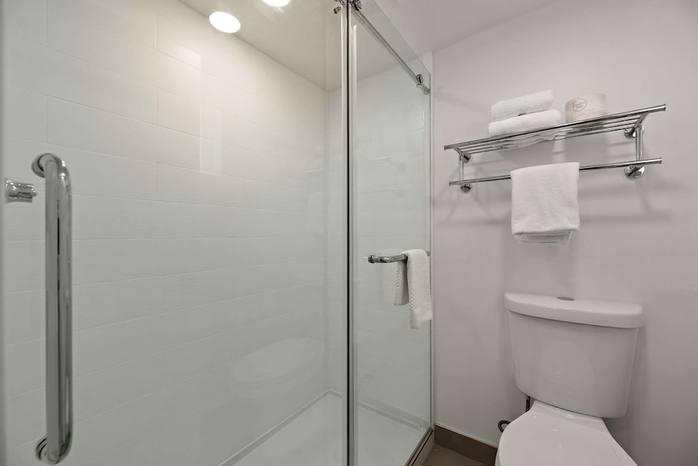 Flagstaff Vacations - Econo Lodge Flagstaff Route 66 - Property Image 12