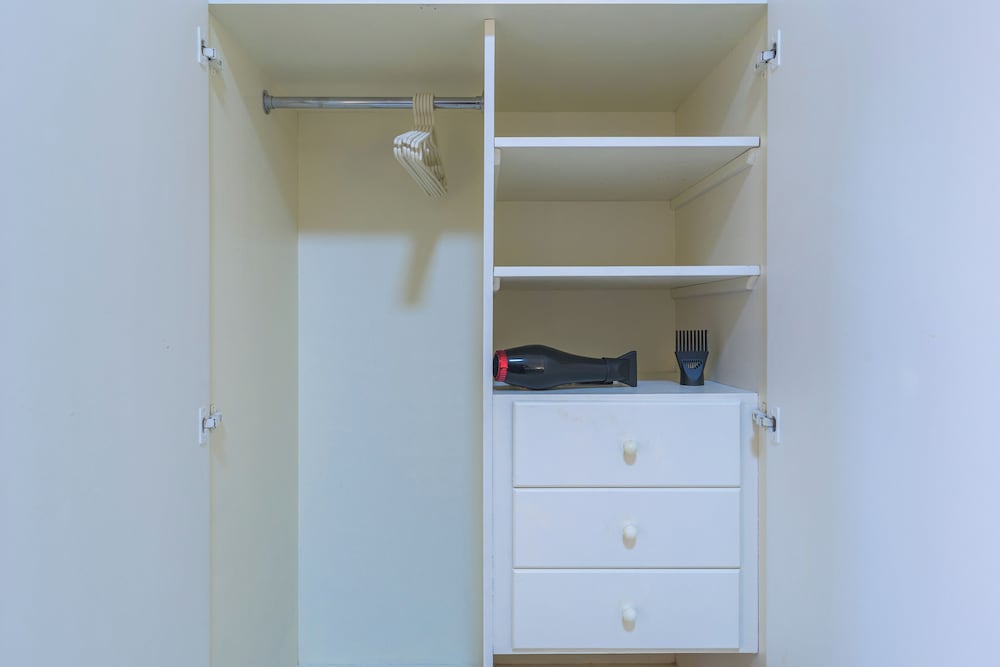 Crest - 3 Bedroom Apartment in Hamra